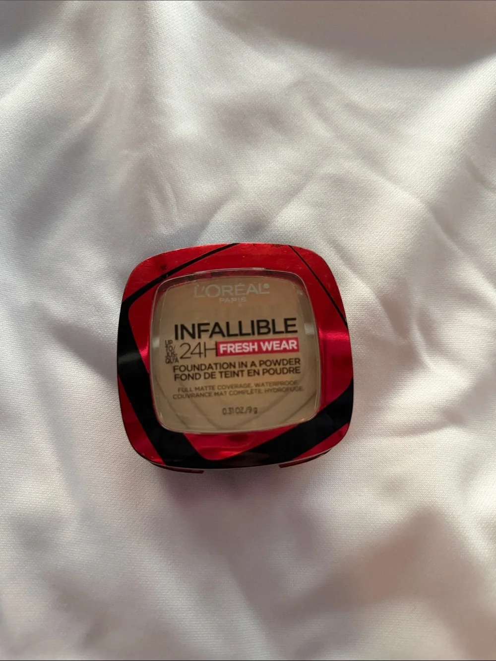 L’Oréal Infallible 24H Fresh Wear Powder Foundation 10 Porcelain